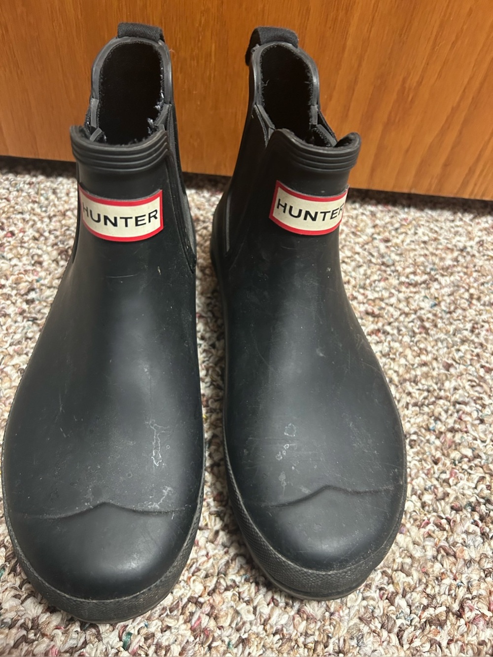 Hunter Black Short Chelsea Rain Boots with Red-Trim Logo